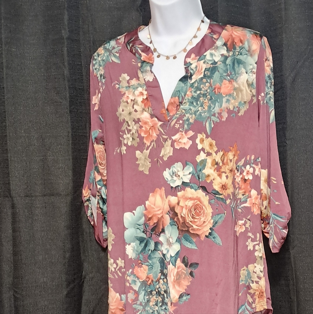 Floral Women's Top - Mauve and Green